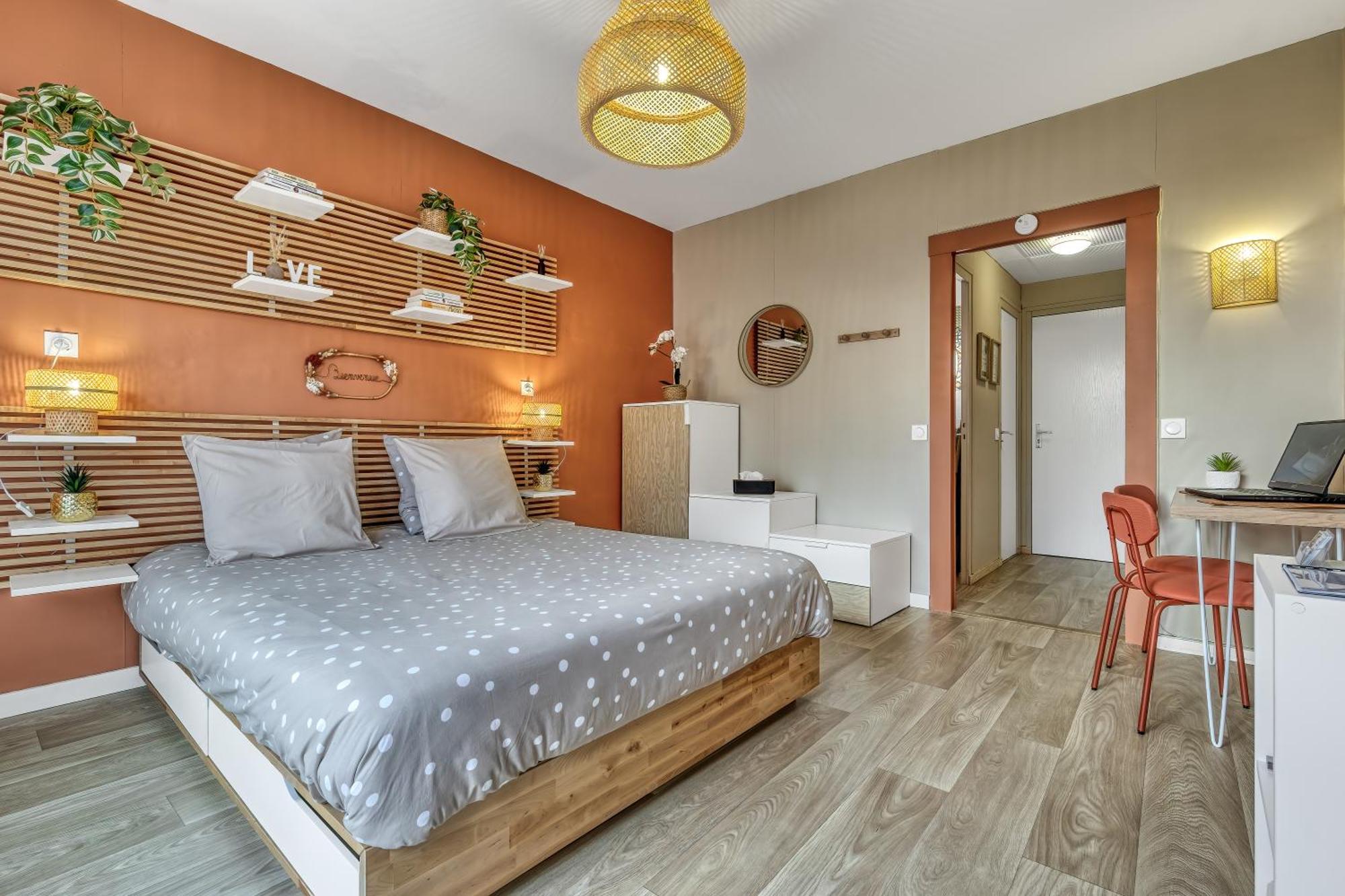 Appartement Victoria Spa, Au Coeur Du Centre-ville Hammam -wifi -grand Lit Double Queen Size 160x200cm Aix-les-Bains