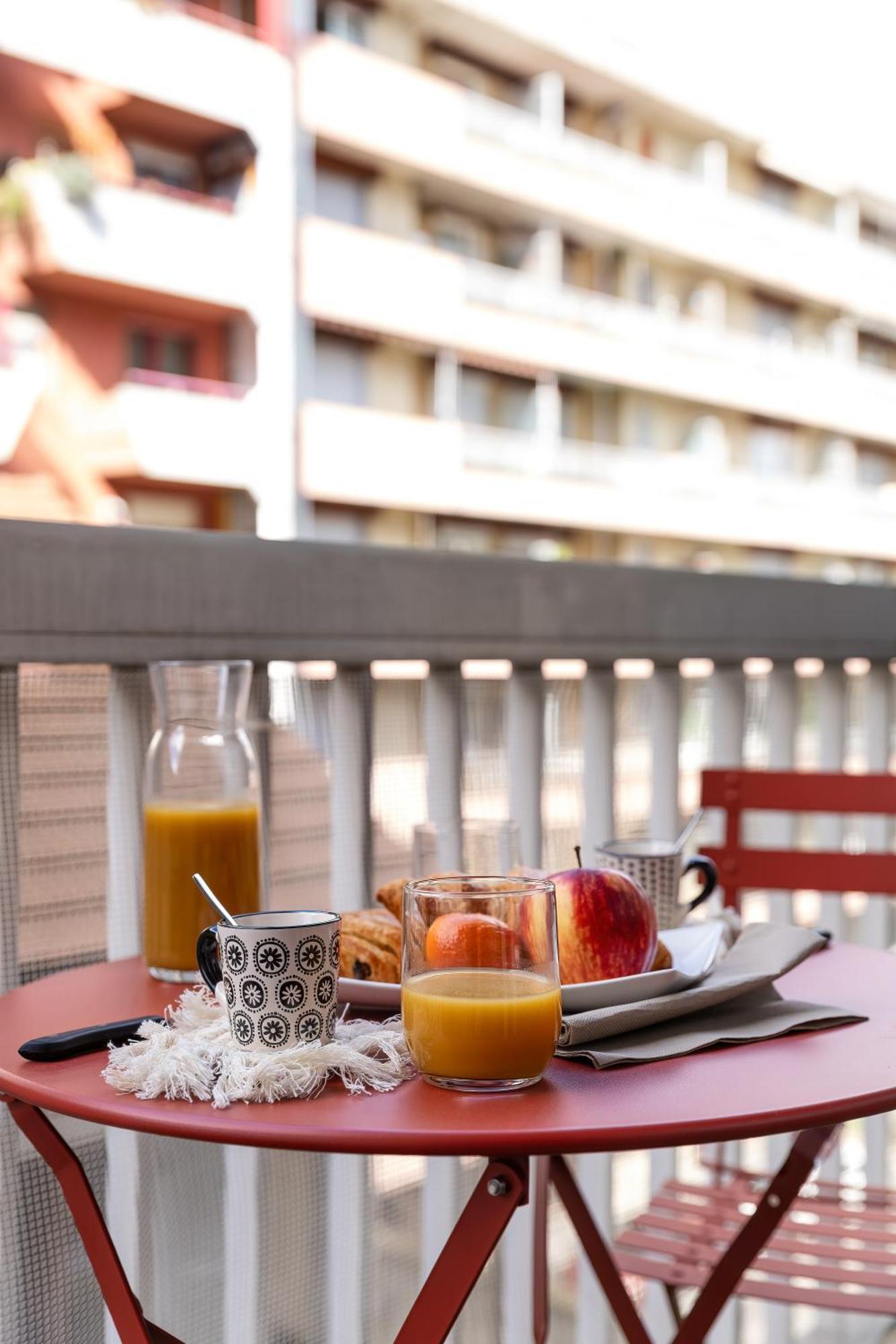 Victoria Spa, Au Coeur Du Centre-ville Hammam -wifi -grand Lit Double Queen Size 160x200cm Appartement *